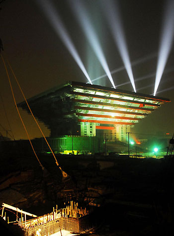 Expo China Pavilion ends light testing