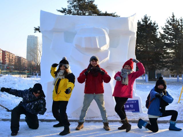 臺大學生獲國際大學生雪雕大賽優秀獎