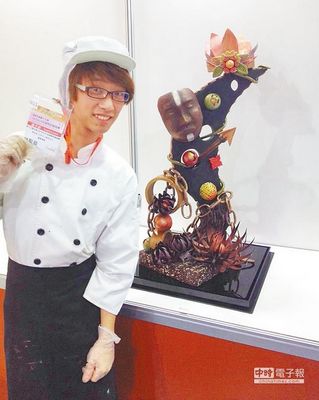 臺高中生以巧克力塑“獵場”蛋糕大賽中奪冠（圖）