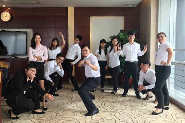 臺灣實習生在中國銀行歡迎會上的團隊協作活動