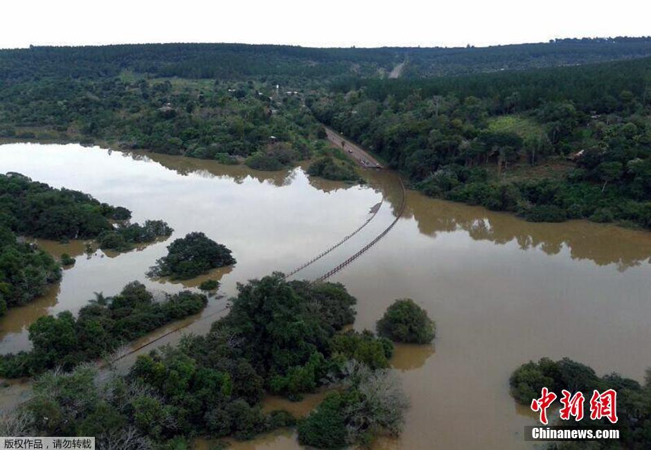 阿根廷伊瓜蘇瀑布爆發特大山洪 多條道路中斷