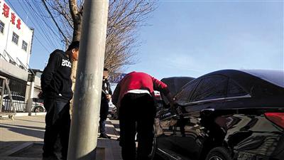 3月14日，二手車平臺檢測人員正在檢測一輛“調表車”。