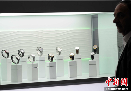 全球最大鐘錶展在香港揭幕750余家廠商參展