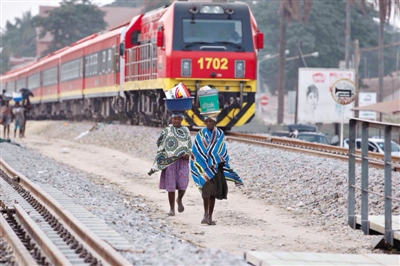 中國企業建成安哥拉最快鐵路