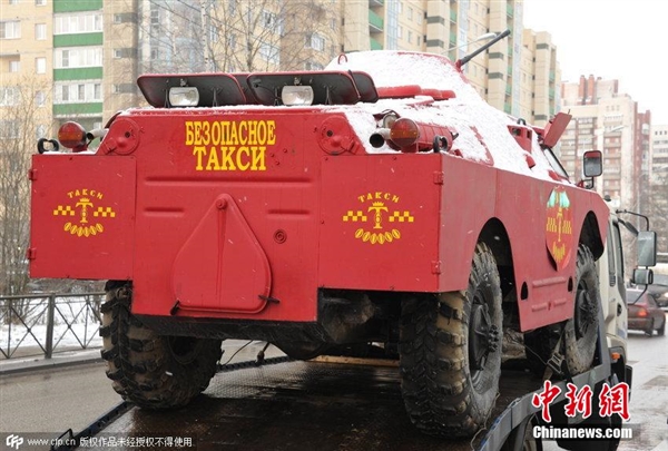 看戰鬥民族的計程車 由前蘇聯裝甲車改造