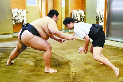 揭秘日本女相撲手：不貪吃、不赤裸（圖）