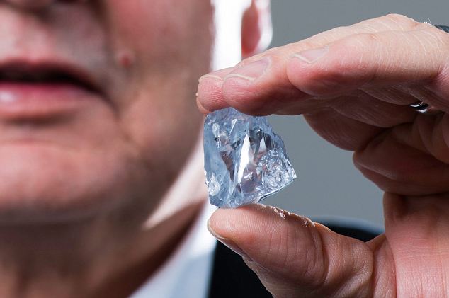 南非發現122克拉罕見藍鑽石
