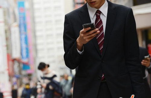日本智慧手機普及率遠低於其他發達國家 僅53.5%