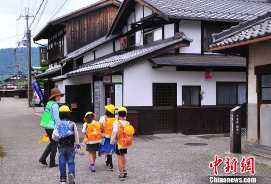 圖為東近江市五箇莊地區的“近江商人”傳承老屋街區。　王健 攝