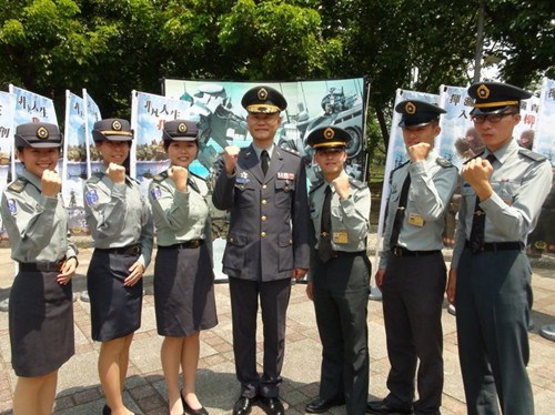 臺媒：募兵制跳票是朝野“騙選票”結果