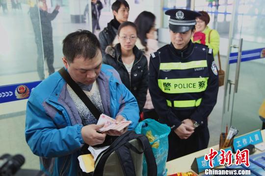 臺胞春運故事：途中遺失行李鐵路警方5小時找回