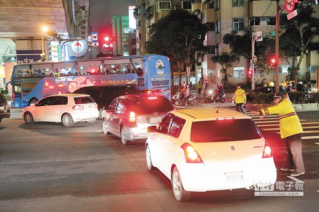 近日臺北市區塞車嚴重引爆民怨