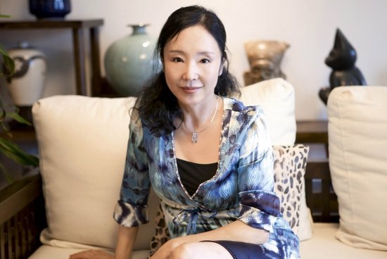 嚴歌苓推薦賈平凹《老生》 未來想寫“上海舞男” 嚴歌苓推薦賈平凹《老生》 未來想寫“上海舞男”