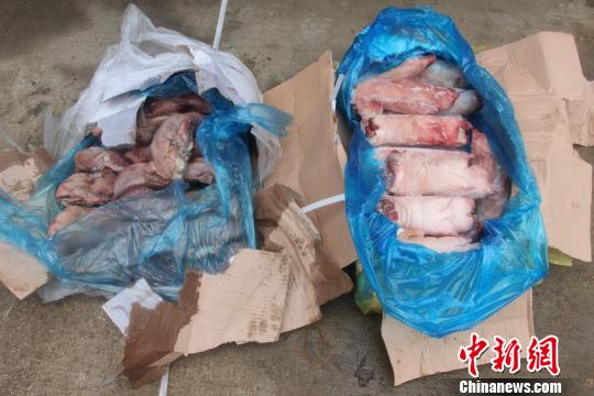 雲南邊防春節前重拳打擊走私 繳獲走私凍品126噸