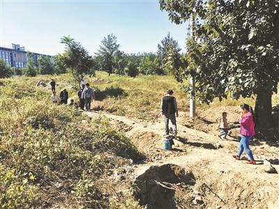 北京昌平土溝村現“挖寶”熱 寶地曾是玉石加工廠