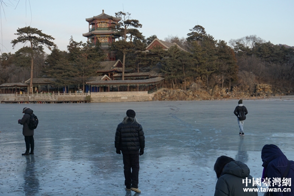 臺灣少數民族大陸“過冬”體驗：又“凍”又“暖”