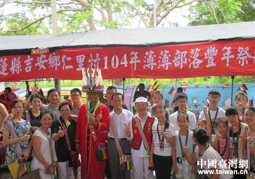 防城港市青少年文化交流團參加吉安鄉豐年節活動