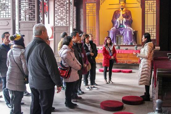 説明: 參觀三蘇祠博物館，感受東坡文化魅力