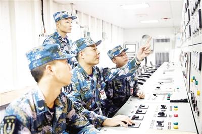 遼寧艦機電長樓富強：讓“空殼”航母動起來