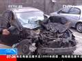 路口搶燈 工程車撞飛小轎車