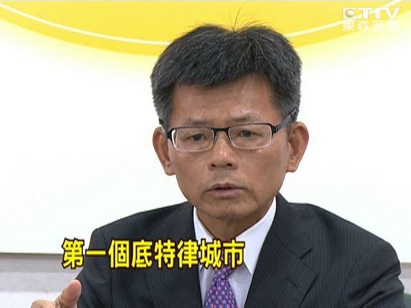 陳菊明出庭應訊 楊秋興：有良心就坦然交代案情