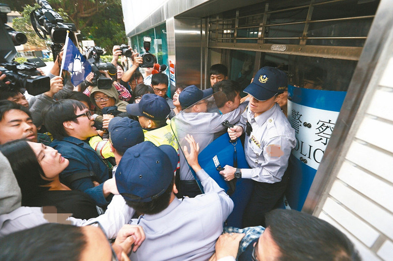 臺當局“黨産會”意使國民黨傾家蕩産 國民黨接頭抗議黑箱作業