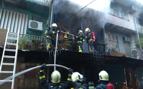 臺灣宜蘭民宅淩晨大火 15歲少年未及逃生被燒焦