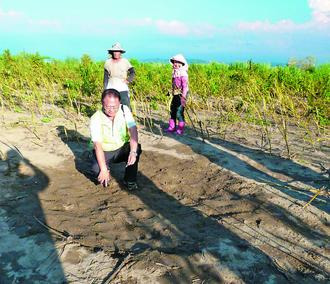 臺軍射擊訓練炮彈沒瞄準 農田炸出大洞