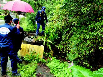 臺灣8旬盲人雨夜出門跌落水溝被活活凍死（圖）