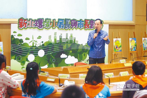 小學生對核四提問專業十足新北市長險難招架