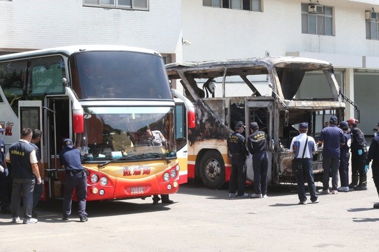 臺灣20輛與火燒車同款遊覽車完成檢驗 12輛不合格