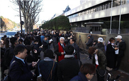 “江歌案”今日開庭審理 中日媒體聚集庭外