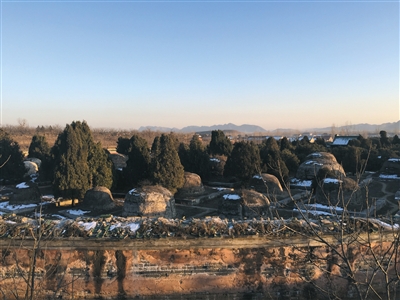 昨日，唐山遵化市，清東陵景陵妃園寢全貌。2015年10月底，景陵妃園寢被盜。新京報記者 周崗峰 攝