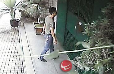 男子假冒警察行騙同時交5女友進公安局顯擺被拘