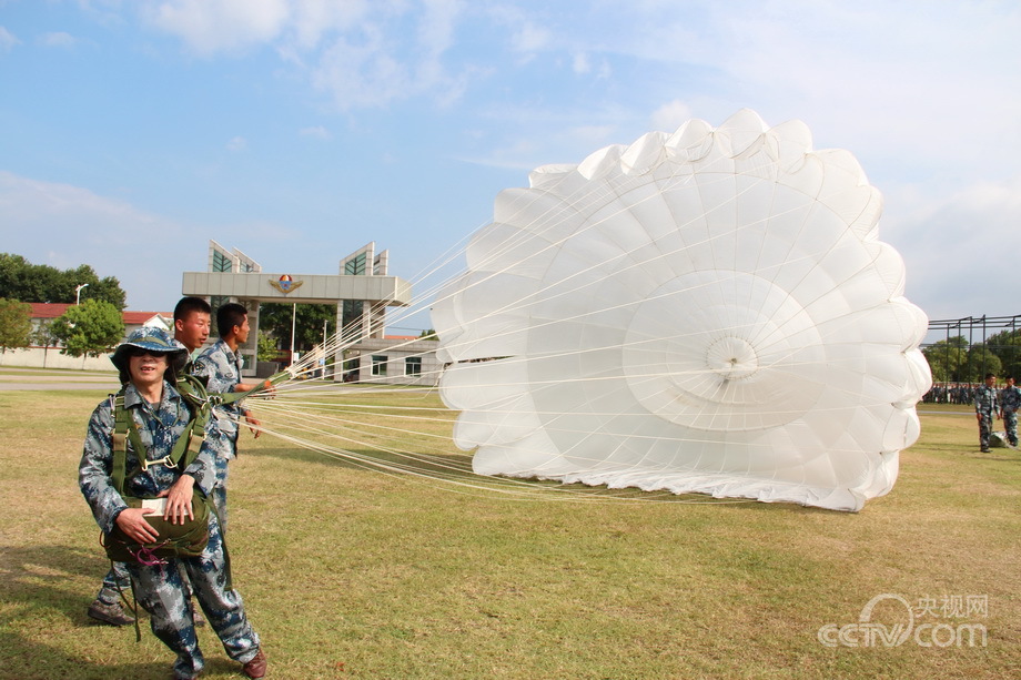 守住精神高地 捍衛革命精神