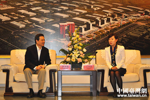 5月25日，陜西省副省長王莉霞在西安會見了臺灣華聚産業標準推動基金會董事長陳瑞隆一行。