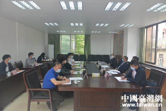 廣東省臺辦主任黃耿城調研組一行到佛山市委臺港澳辦開展座談會。  (中國臺灣網 發).jpg