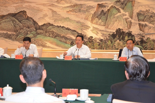 成都市委、市政府召開在蓉部分臺資企業座談會