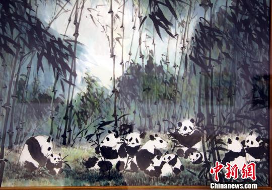 大熊貓圓仔“家族”成臺灣畫家筆下表現對象（圖）