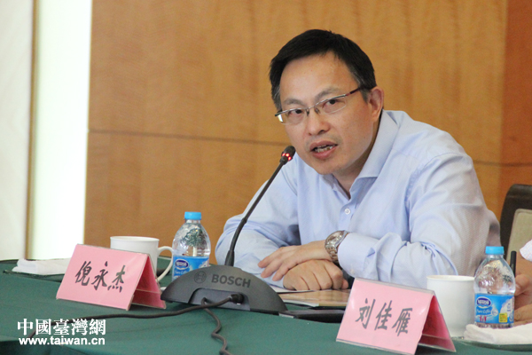 《臺海研究》創刊週年座談會26日在上海舉辦。主編倪永傑在座談會上總結《臺海研究》工作。