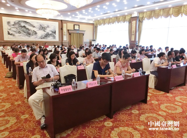 參加第九屆龍江行的全國網媒記者團