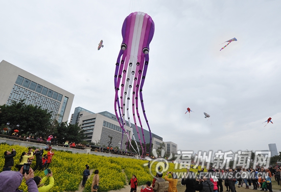 兩岸民俗文化節吸引10萬人次　全省最大風箏亮相