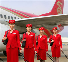 臺灣華航明年擬推新制服 空姐將穿紅色系旗袍