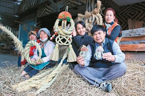 稻草變黃金臺部落婦女用草繩做飾品熱銷島內外
