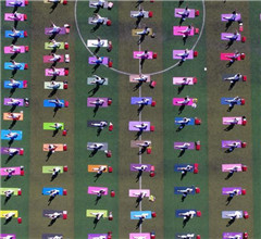 山西千余民眾集體練習瑜伽迎接國際瑜伽日
