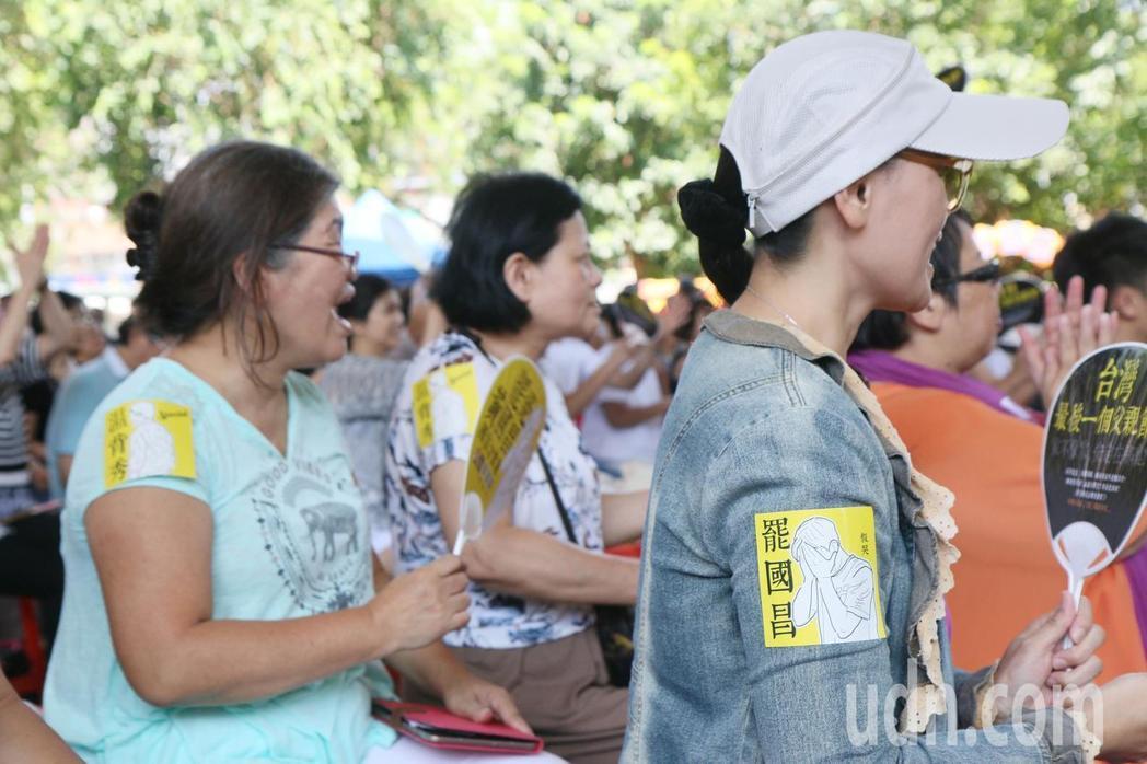 罷免案倒計時 黃國昌遭批政治神棍把遊客趕光光