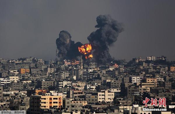 資料圖：以軍空襲加沙爆炸掀起巨大火球
