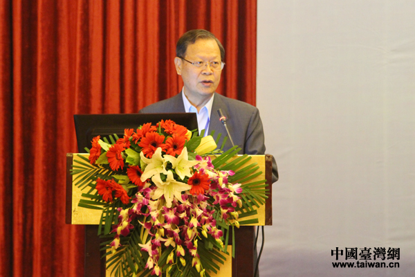 臺灣海峽兩岸法學交流協會理事長廖正豪出席論壇開幕式並致辭。