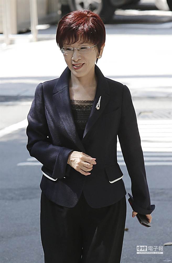 臺灣“立法院副院長”洪秀柱表示會更加努力，讓黨內人士對她有信心。（中時電子報圖 姚志平攝）