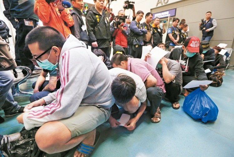 臺灣警方陸續釋放了20名涉詐騙嫌犯